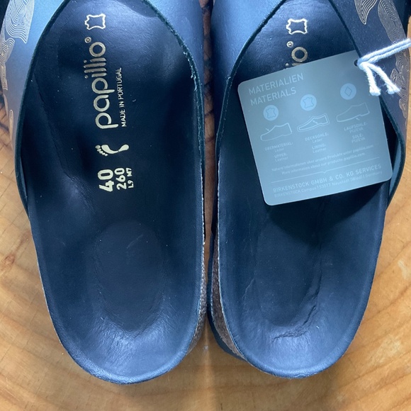 Papillio Sandals made by Birkenstock Black w/ Gold Print Ladies 9 /Mens 7 - Picture 8 of 13